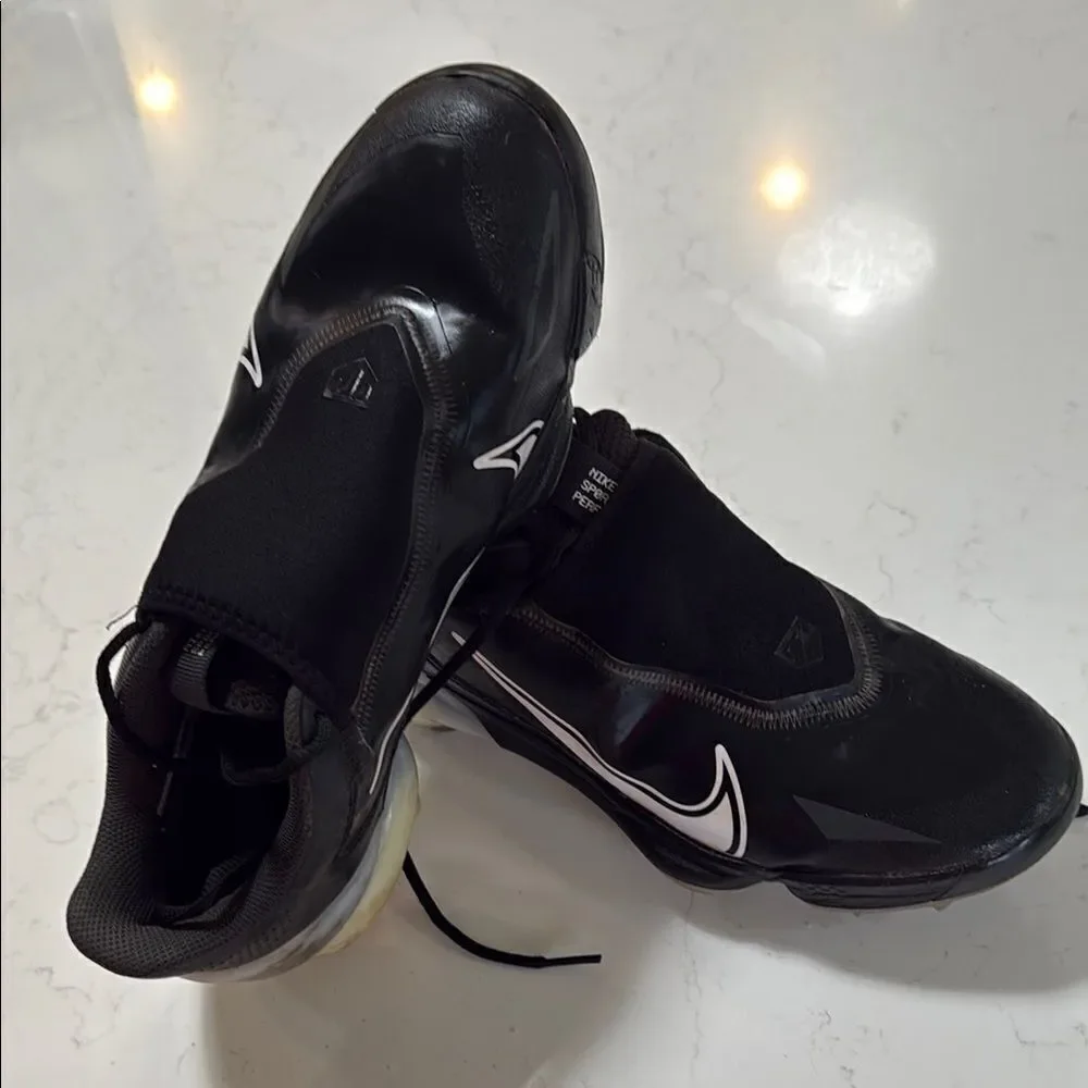 Nike Trout Baseball Metal Cleats.  Size 8.  EUC.  Lightly worn.